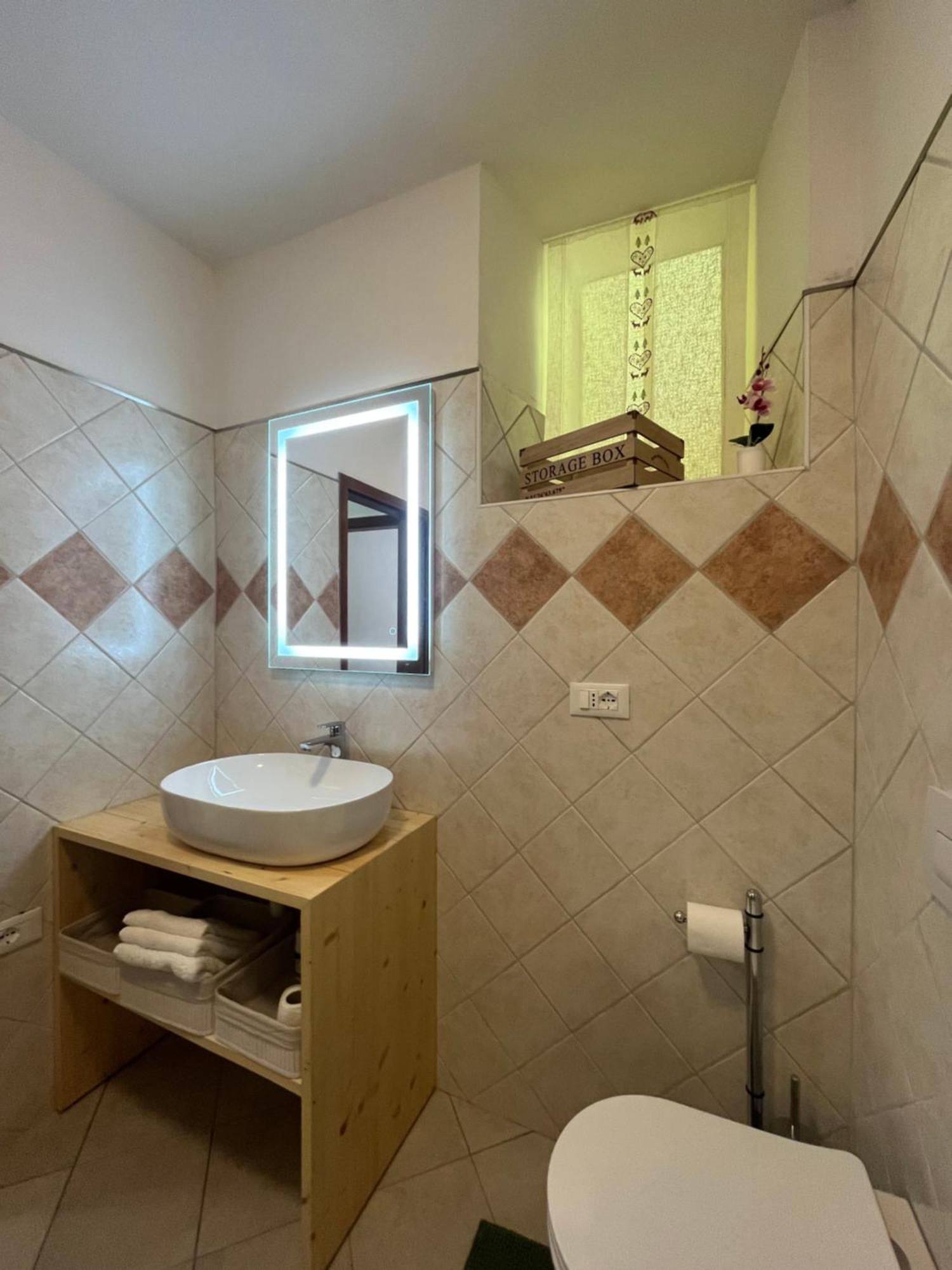 Borgo Bliss Apartment Tenno Eksteriør bilde